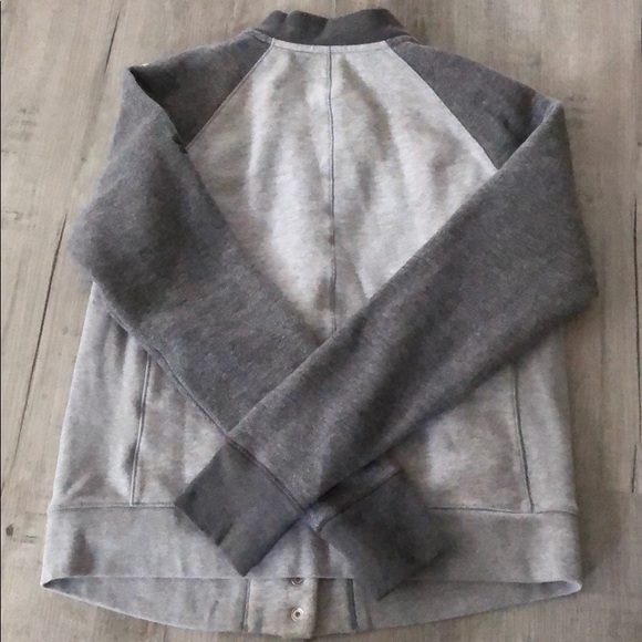 UNDER ARMOUR COLDGEAR GRAY JACKET SZ:S - Picture 2 of 3